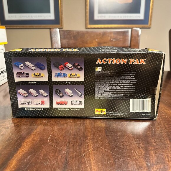 Maisto Action Pak Five Star Series Die-Cast Vehicle Set KB Toys - Picture 5 of 6